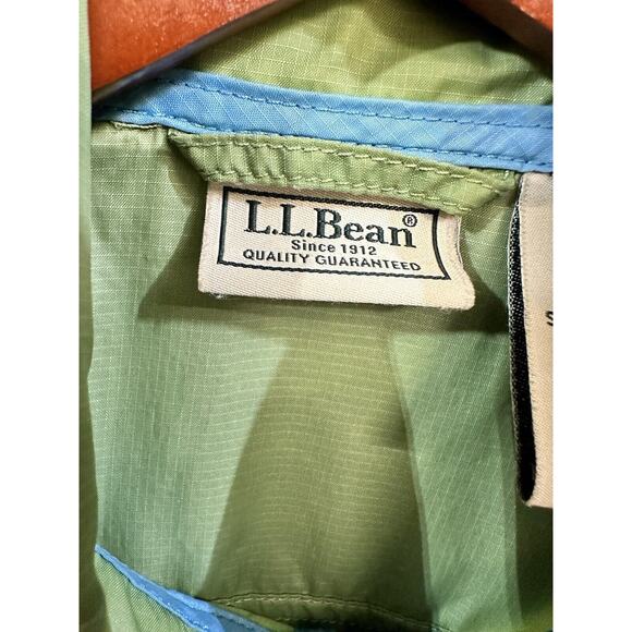 L.L. Bean Green Hooded Nylon Light Weight Jacket Women's Size Small Rain Jacket - Picture 3 of 8